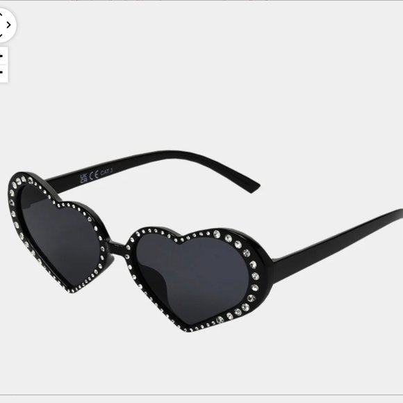 NWT Betsey Johnson Black Heart Sunglasses Rhinestone Studded - Picture 6 of 8